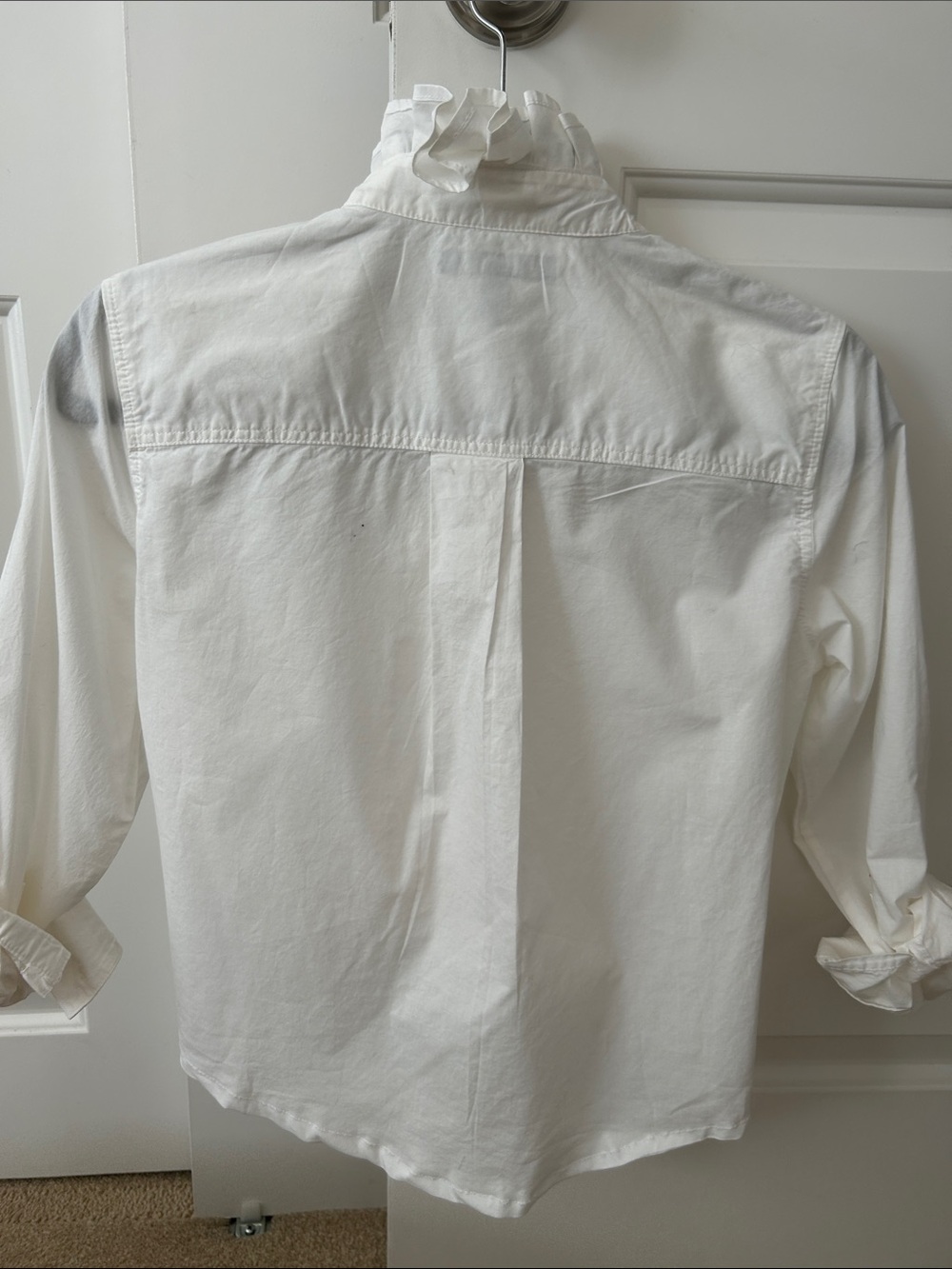 White Ruffle Collar Button-Up Top - Picture 3 of 3